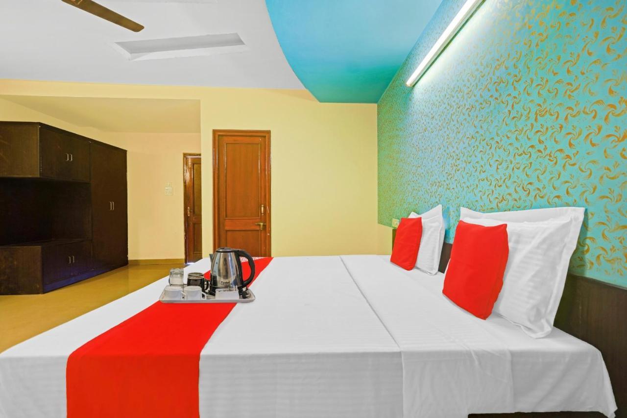 Oyo 87701 Lucky Farm Hotel Shāhpur Esterno foto